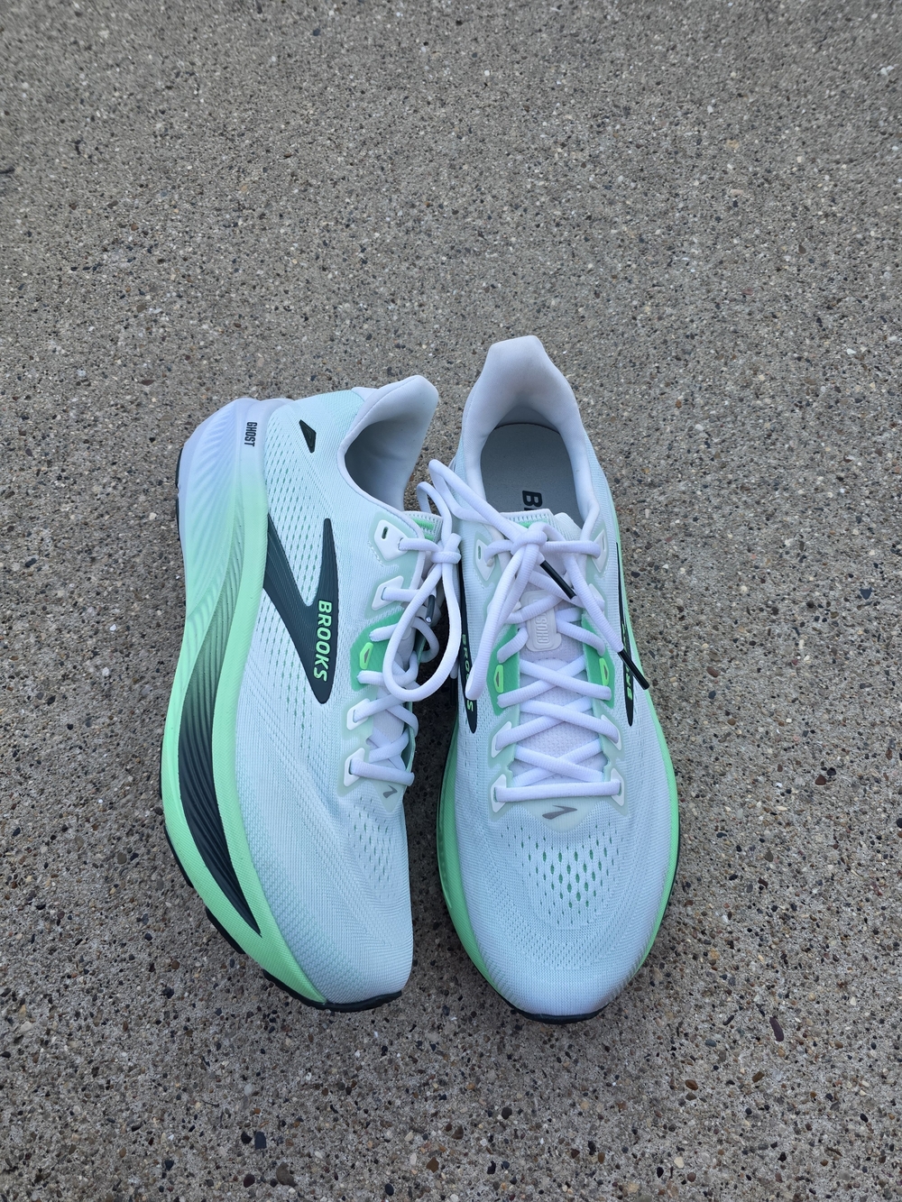 Brooks Ghost 18 Men's Sneaker Size 10